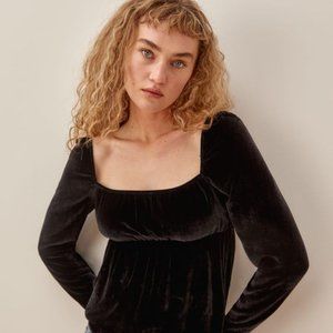 Reformation Velvet Top in black 8